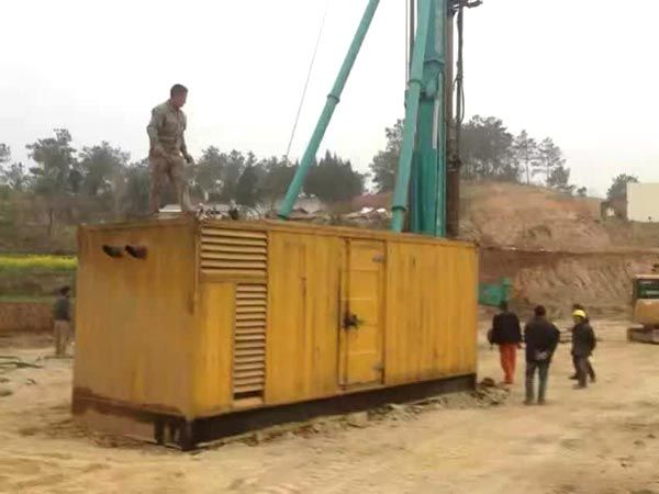 麦积如何判断水冷式机油散热器密封件是否需要更换？